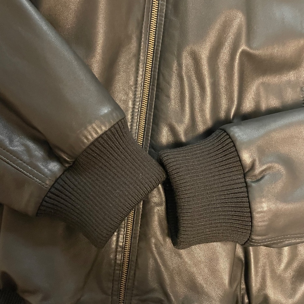 Vintage Men’s Leather Bomber Jacket - Picture 13 of 13
